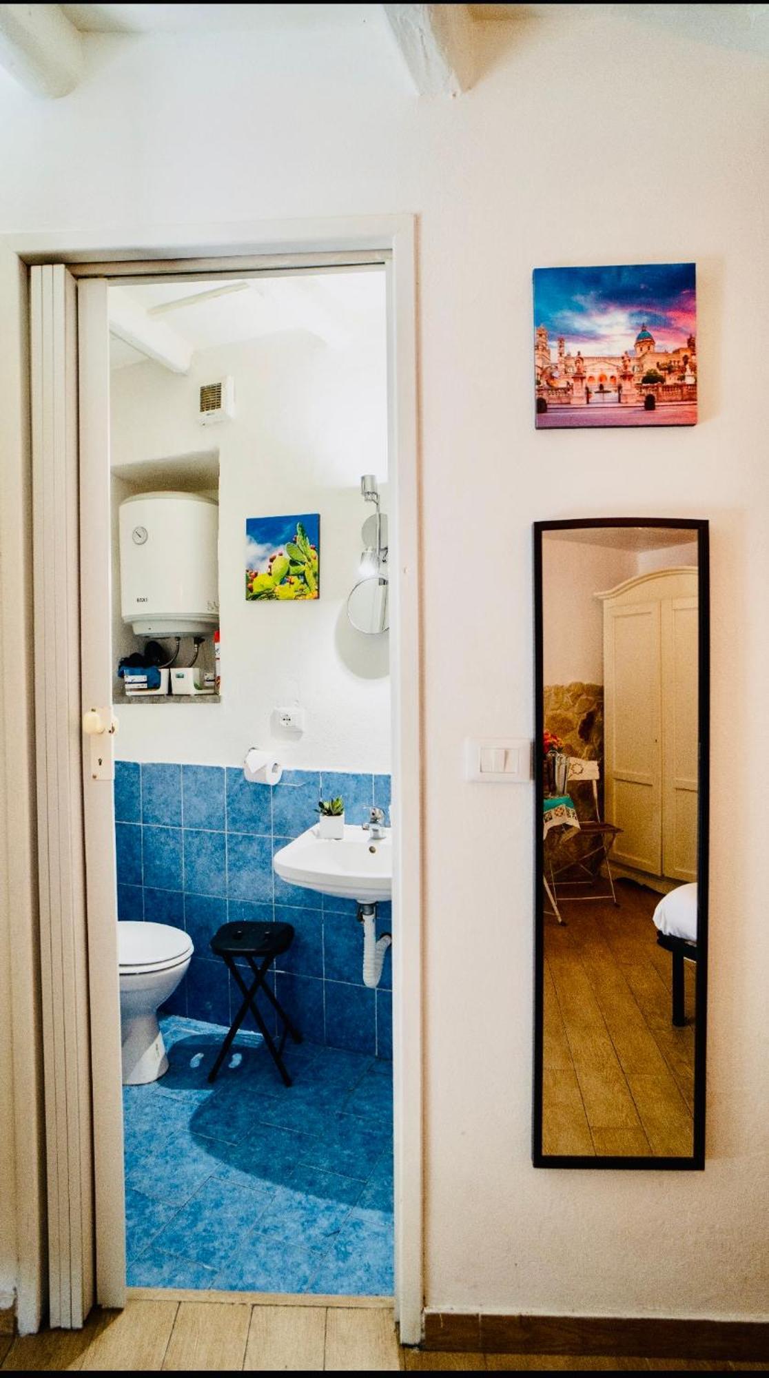 Albergheria Little Home Palermo Buitenkant foto
