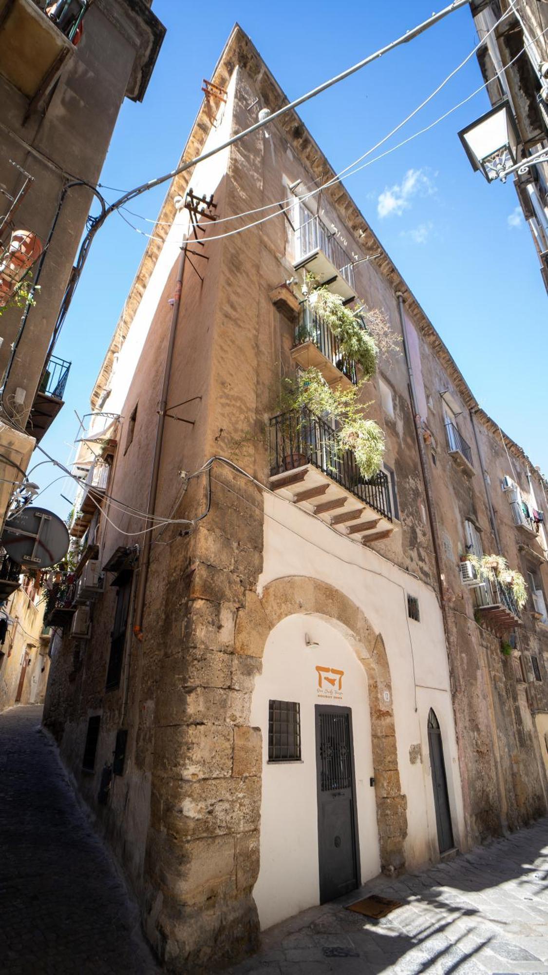 Albergheria Little Home Palermo Buitenkant foto